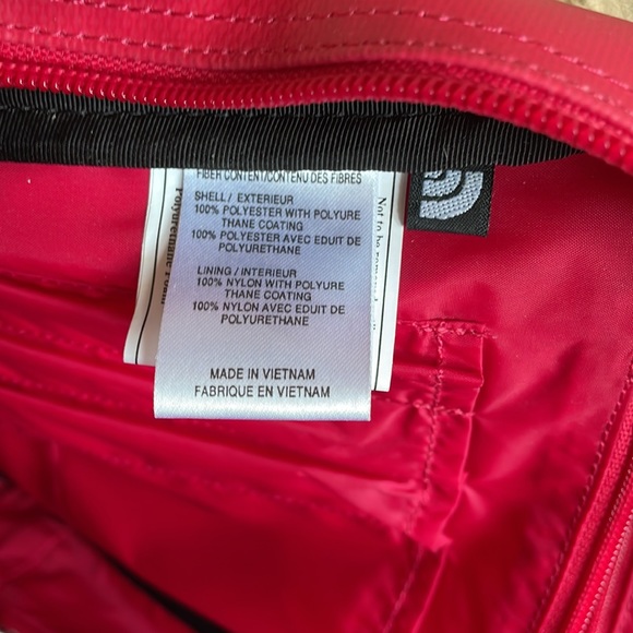 EUC North Face 2-zip / 2-handle Bowling-style Red/White Tote, body 12”w-4”d-14”h - Picture 4 of 8